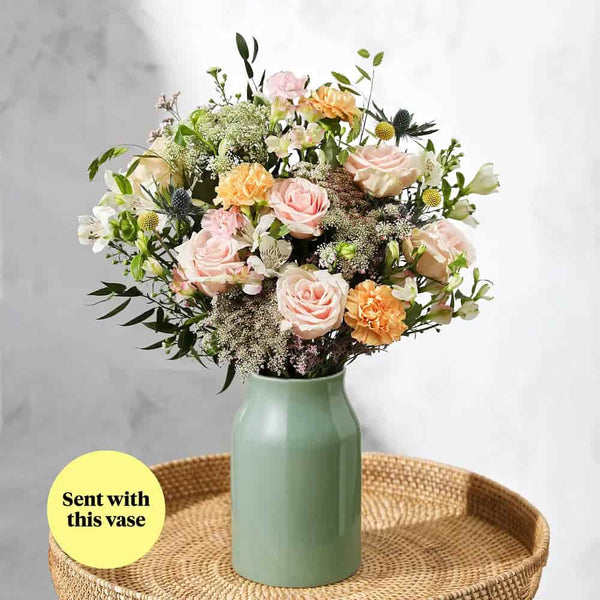 Showstopper – Luxury Large Bouquet with Vase